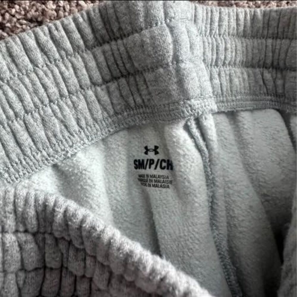 Women’s under armor joggers grey - Picture 4 of 4